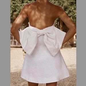 Aisle White Linen Back Bow Dress